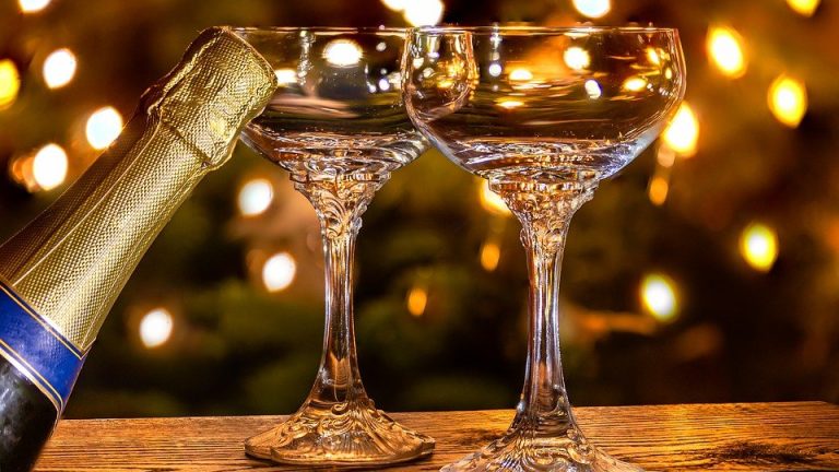 bicchieri e champagne